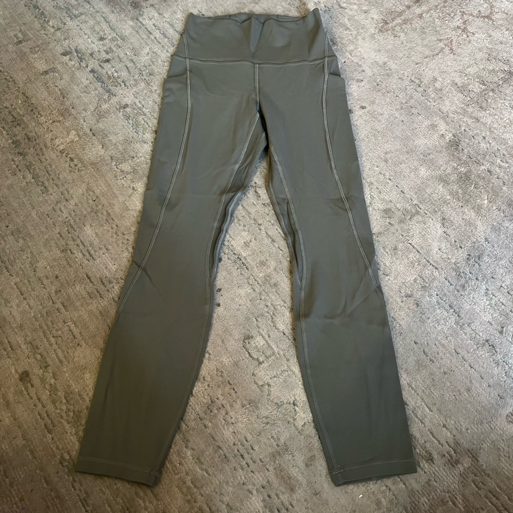 Lululemon Align pants with pockets